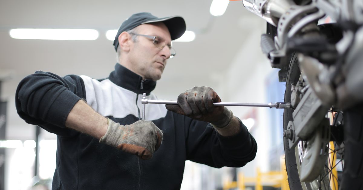 locksmith service technician — Atlanta Locksmiths